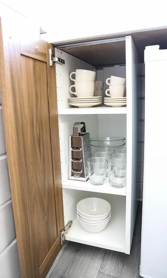 Aura Home Rent Of Rooms With Shared Kitchen Bari 0*,  Włochy